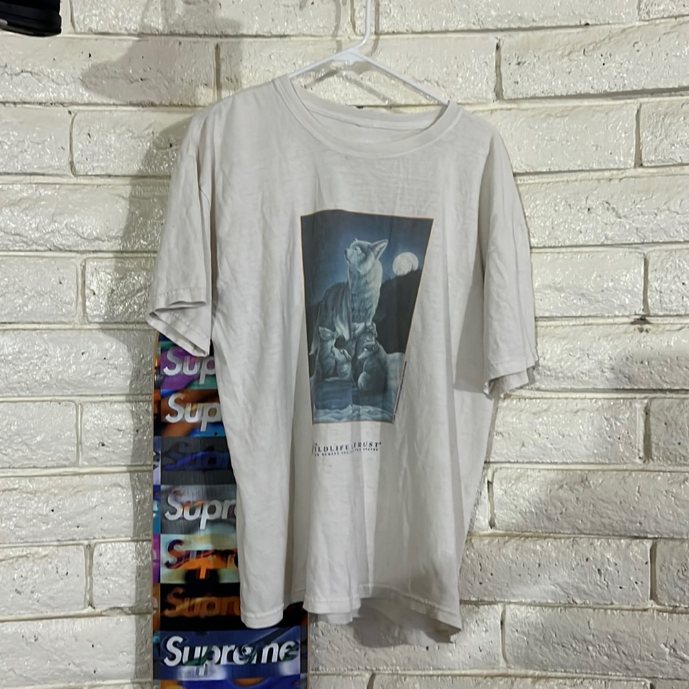 Early 2000s wolf tee